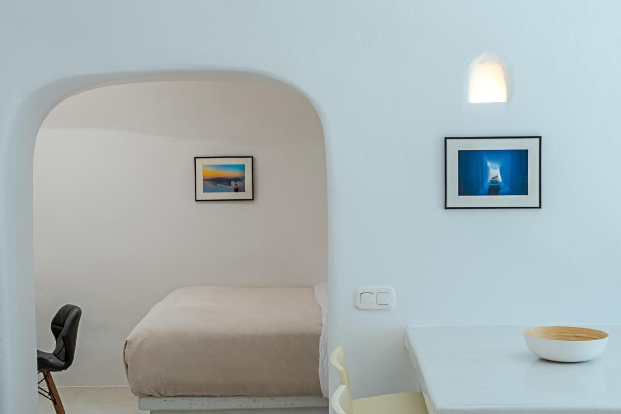 Crown Of Fira Villa Фиростефани Екстериор снимка